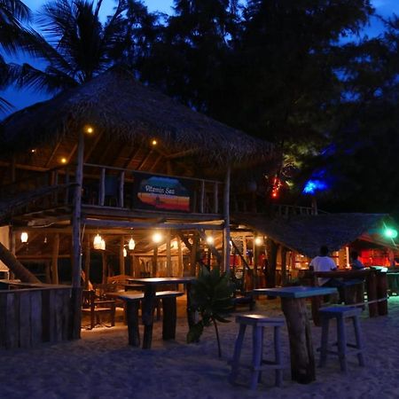 Vitamin Sea Beach Cabana Nilaveli Eksteriør billede