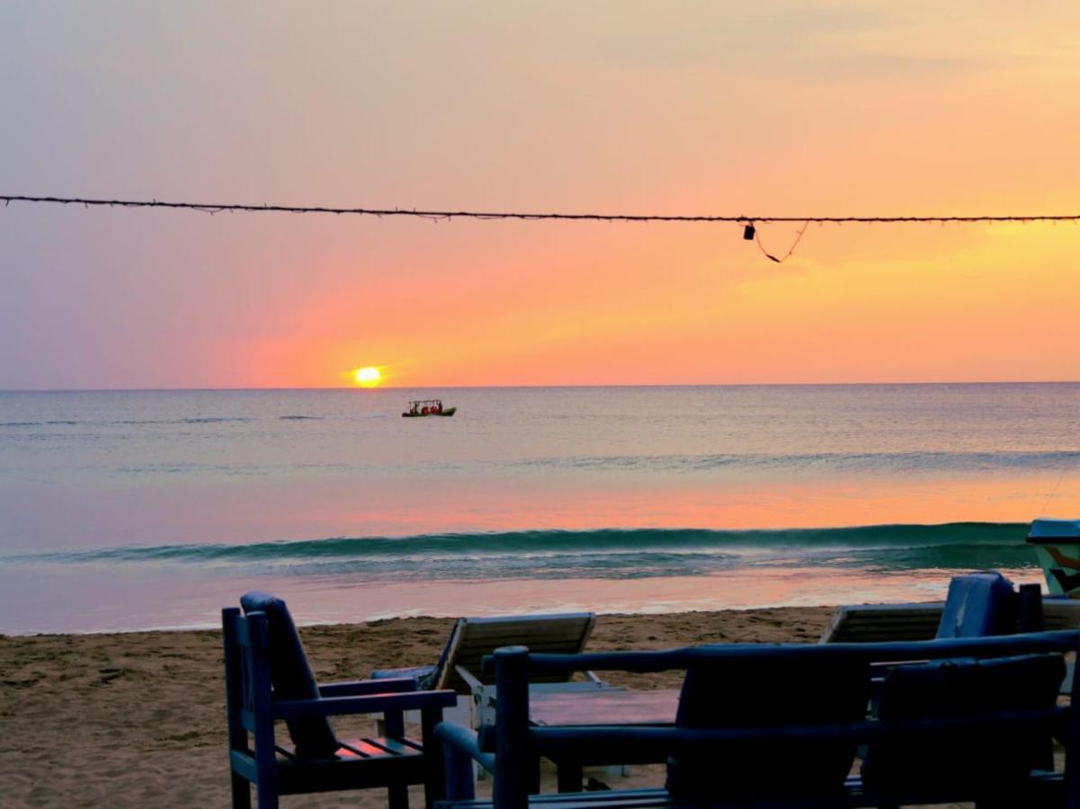 Vitamin Sea Beach Cabana Nilaveli Eksteriør billede