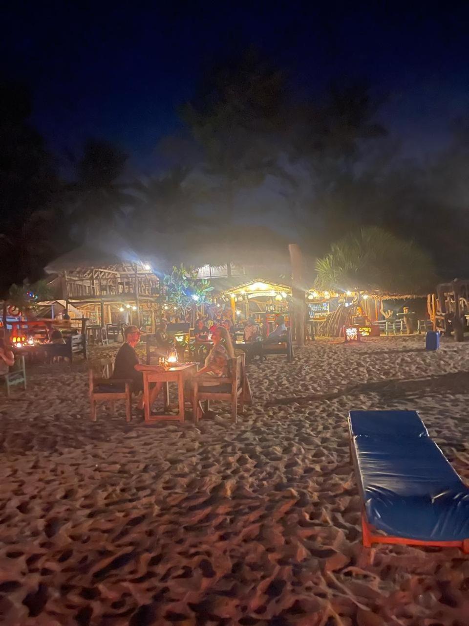 Vitamin Sea Beach Cabana Nilaveli Eksteriør billede